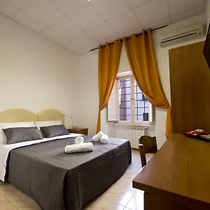 https://maikol.it-romehotels.com